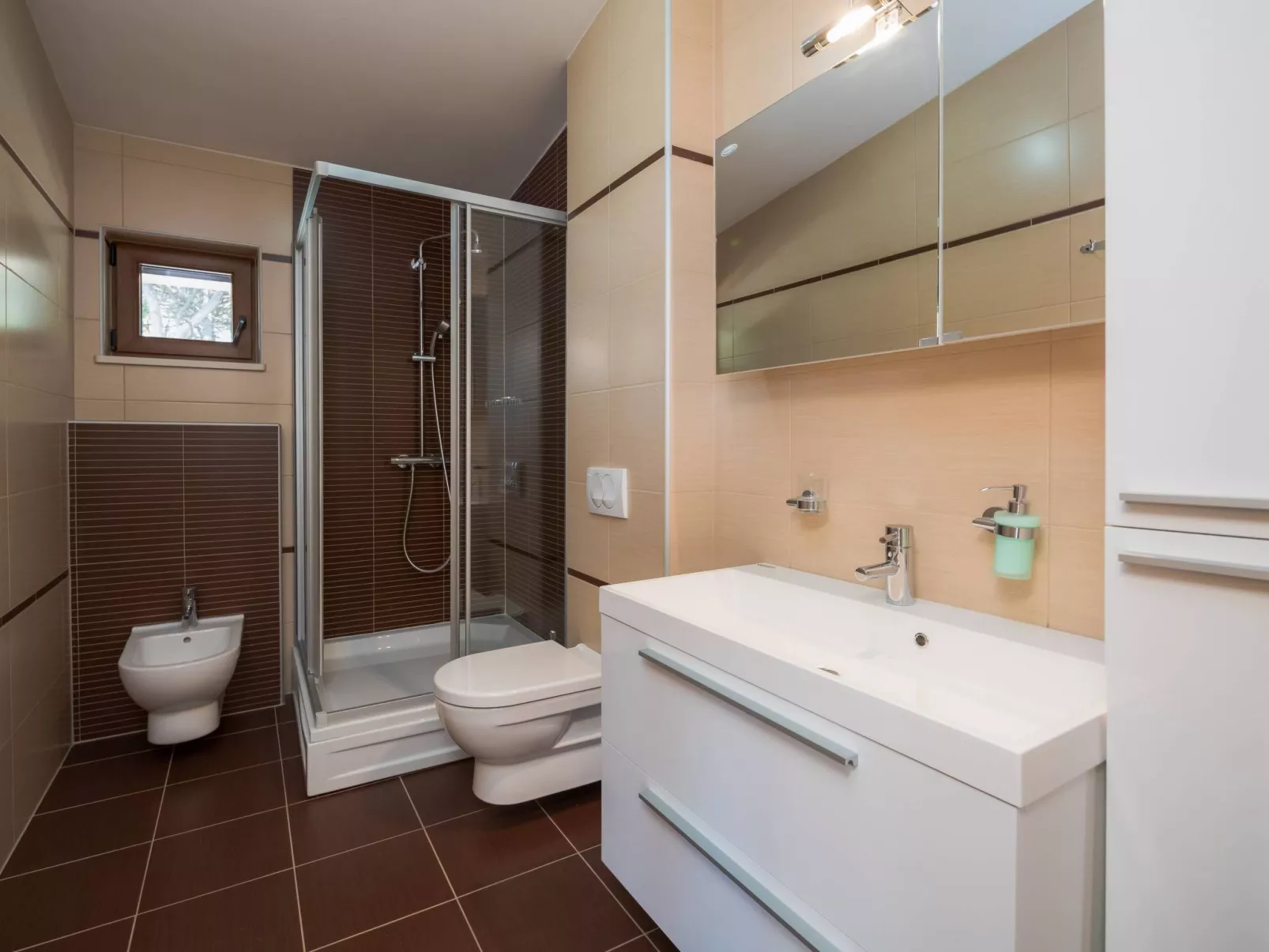 Luxusvilla Jasmin mit Privatpool-Binnen