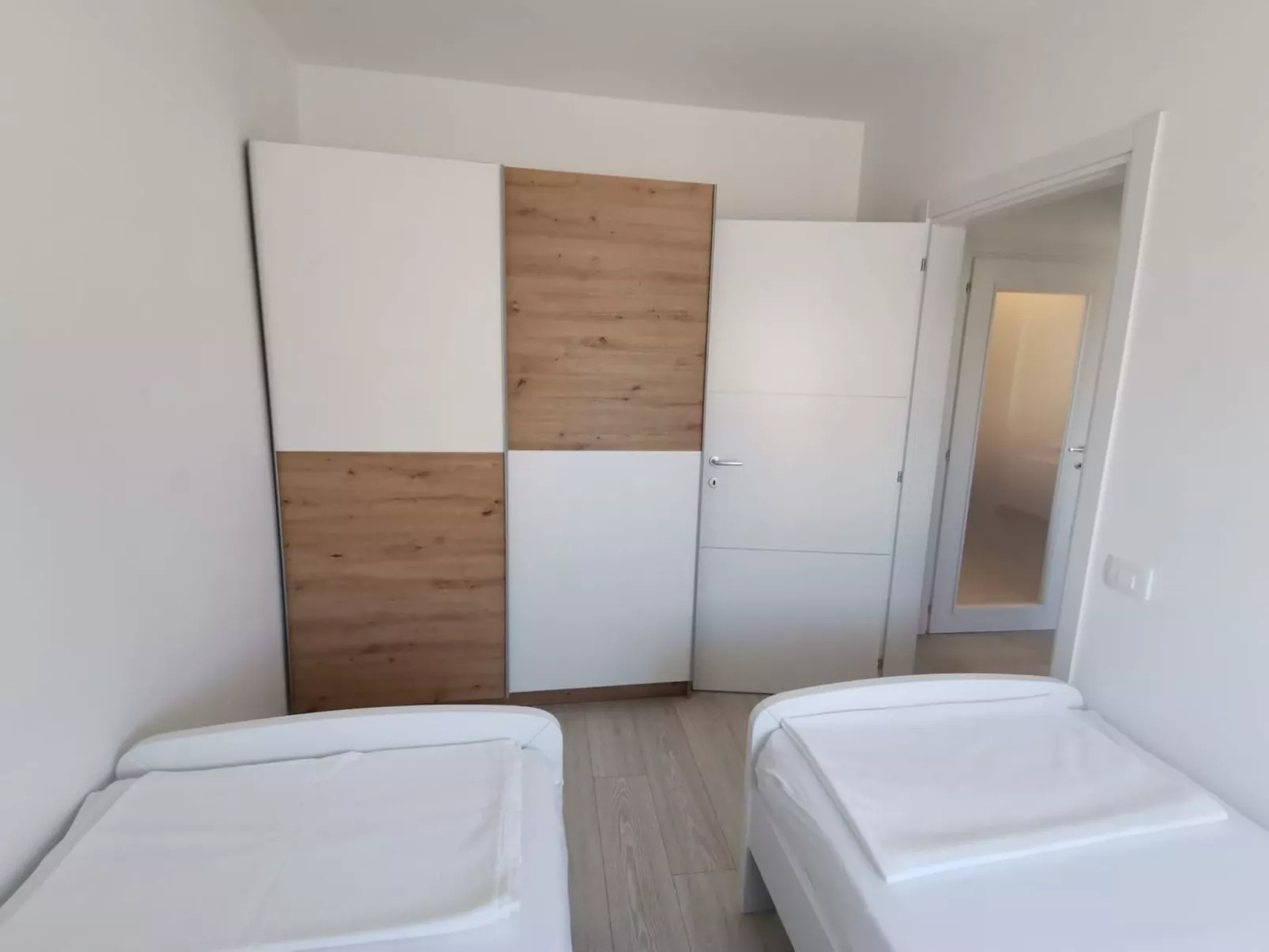 Appartement Dani am Strand mit herrlichem Meerblick-Image-tags.info