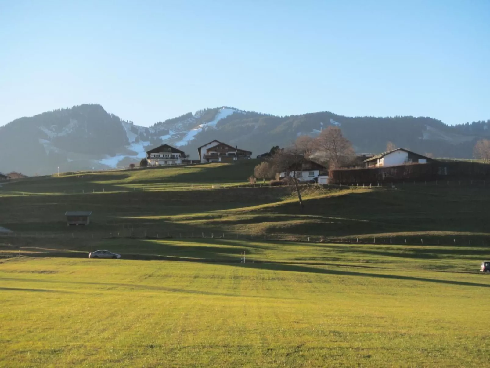 Mit Hallenbad-Binnen