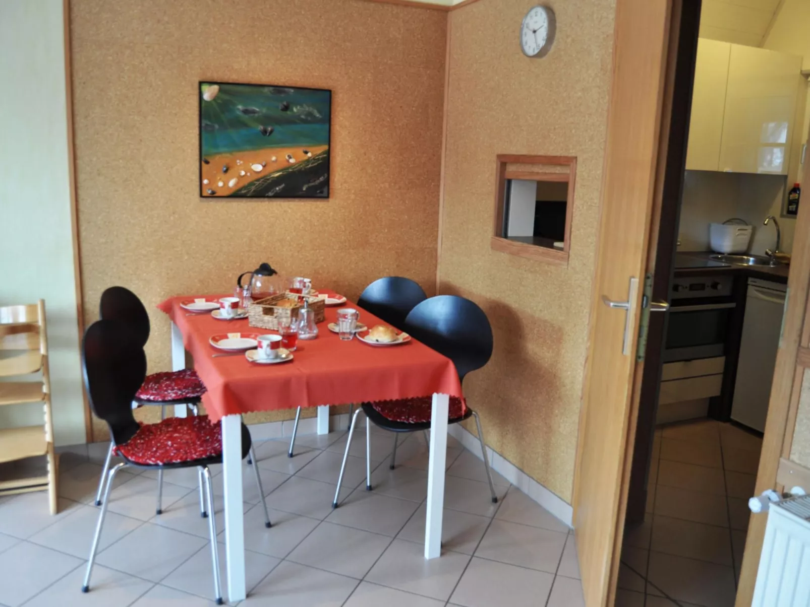 Sonniges Ferienhaus hinter dem Deich-Binnen