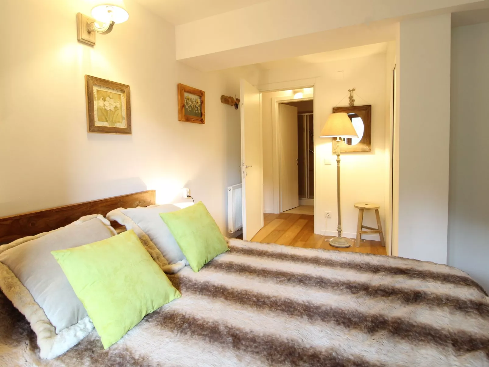 Rosie desing skipist-Binnen