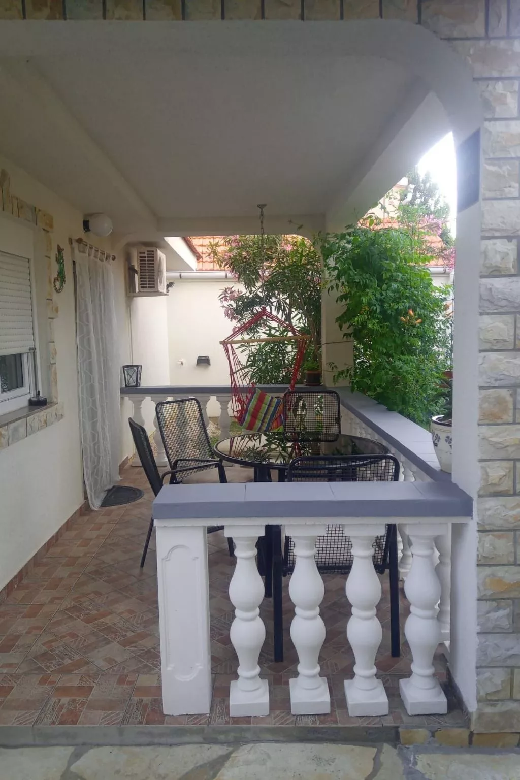 Wohnungen Nada in Sabunike - von TA Leut Agency-Image-tags.info