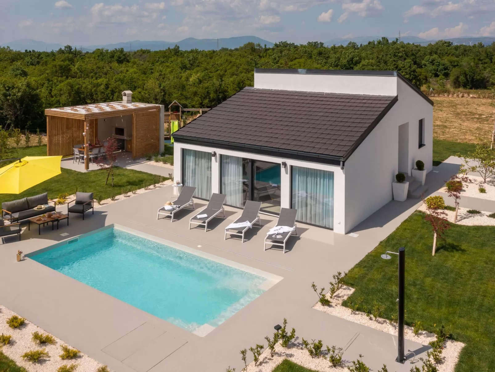 Villa Lu in Oklaj-Image-tags.info