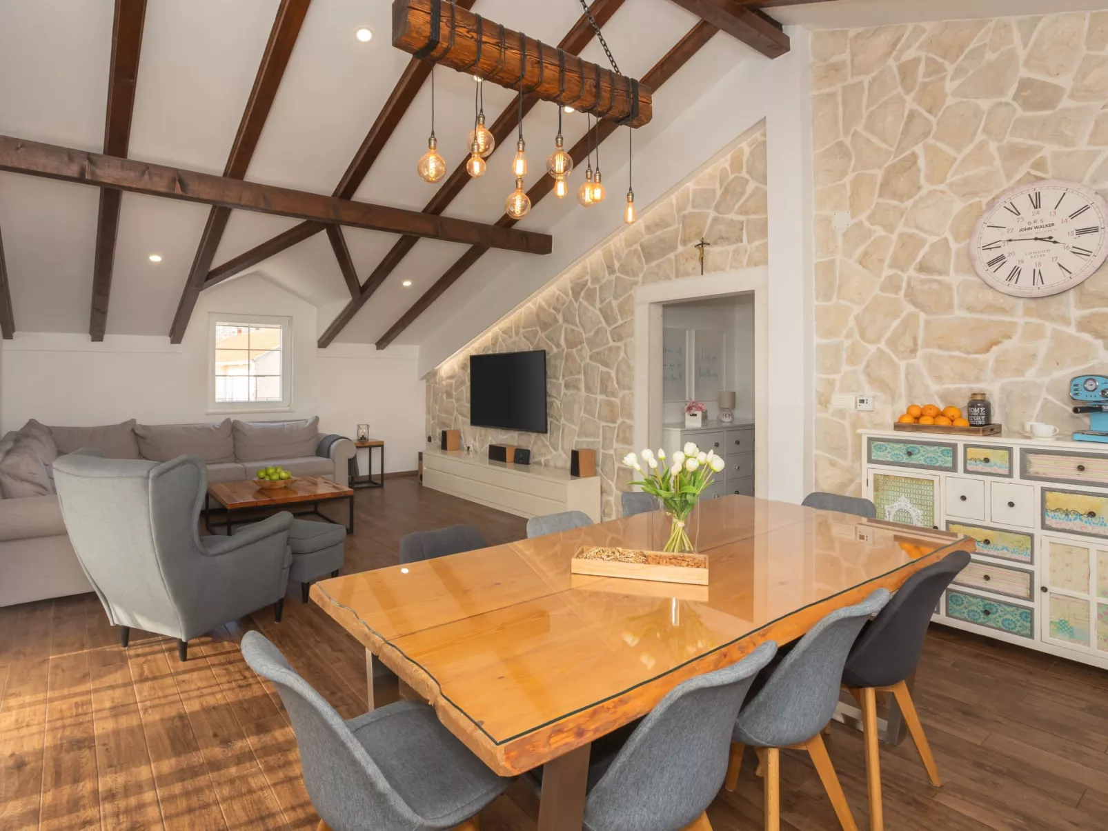 Villa FarAway in Dubrava kod Sibenik-Binnen