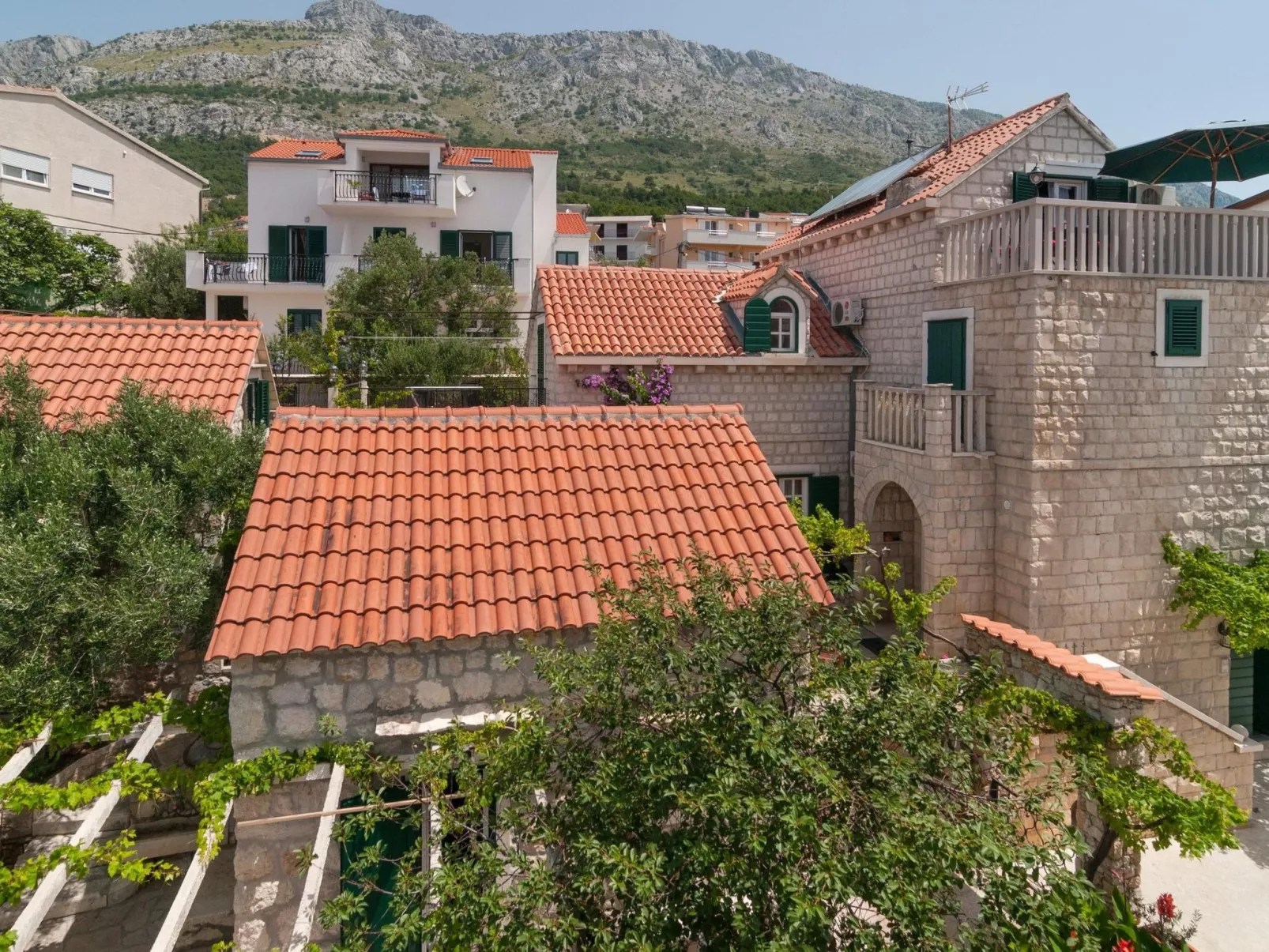 Kleine Wohnung in Omiš mit Privatem Balkon-Binnen