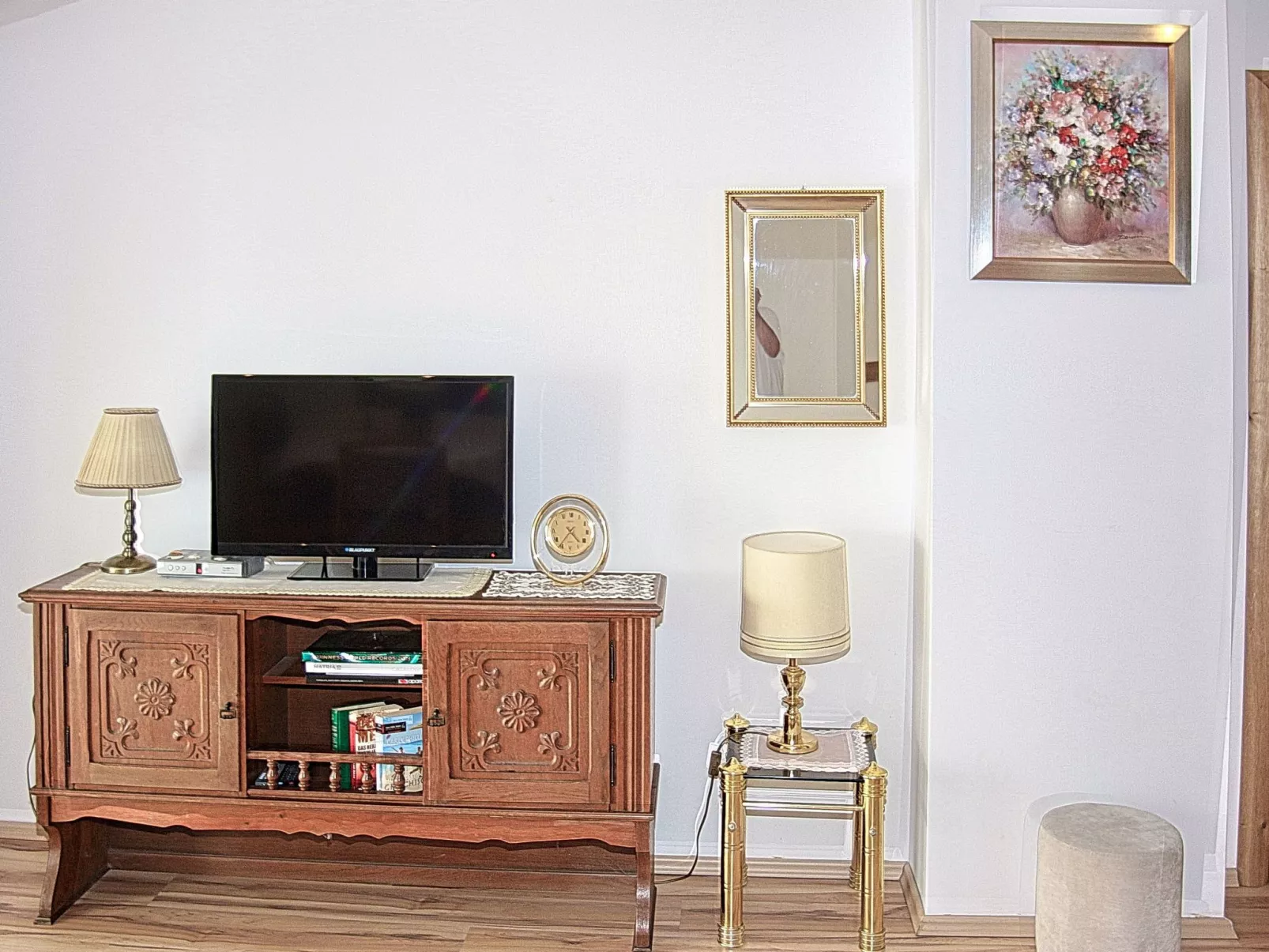 Haus La Dostana-Binnen