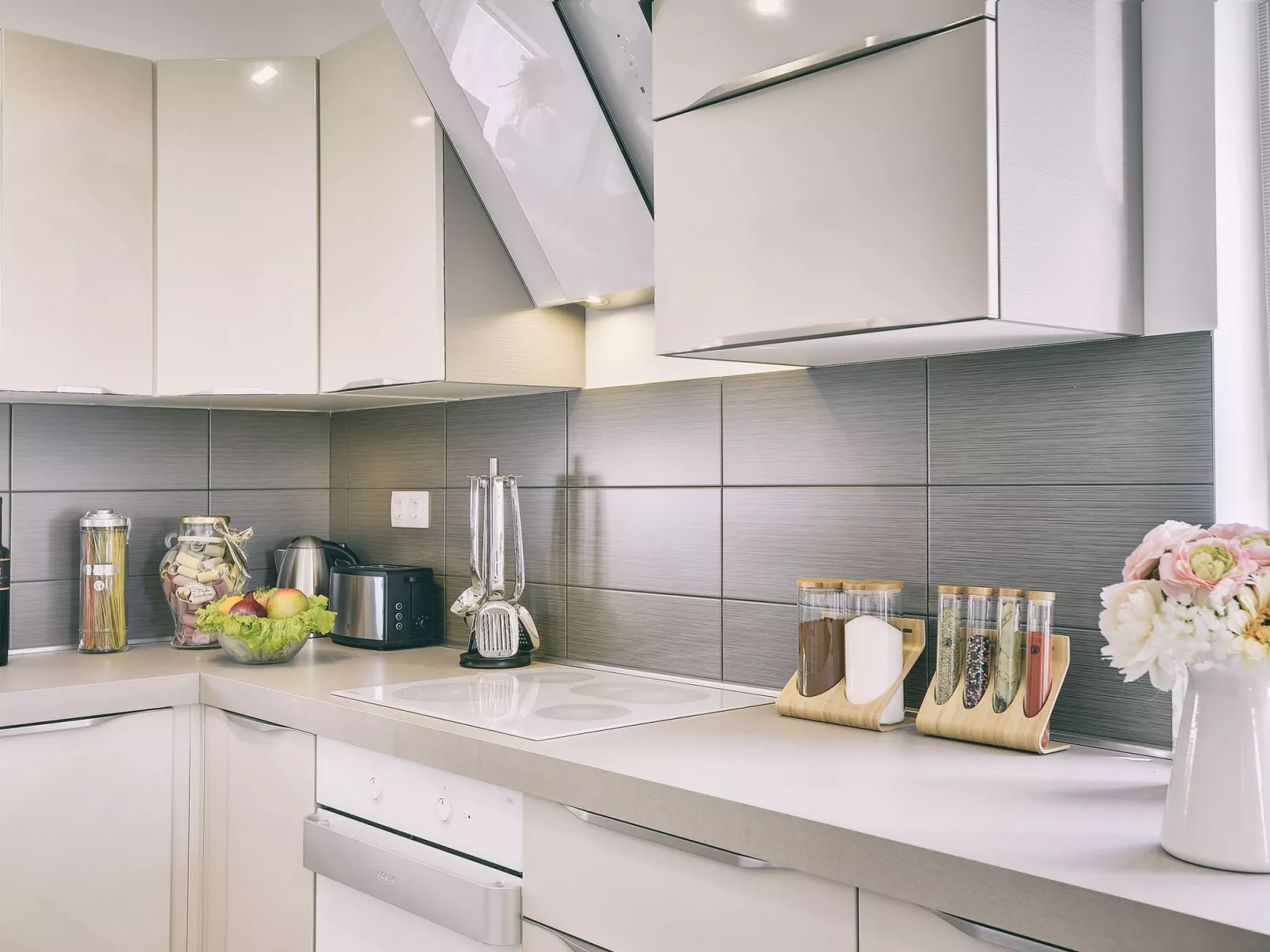 Ferienvilla mit Garten, Grill und Terrasse-Binnen