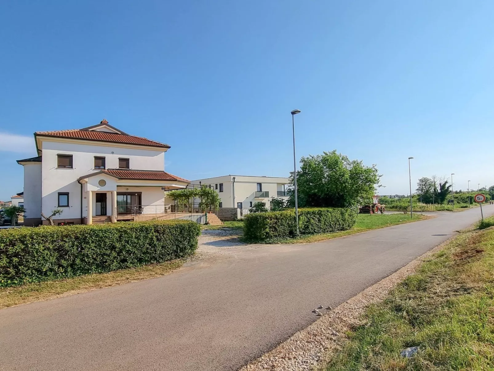 Studio-Wohnung "Dani 2" mit Terrasse-Buiten