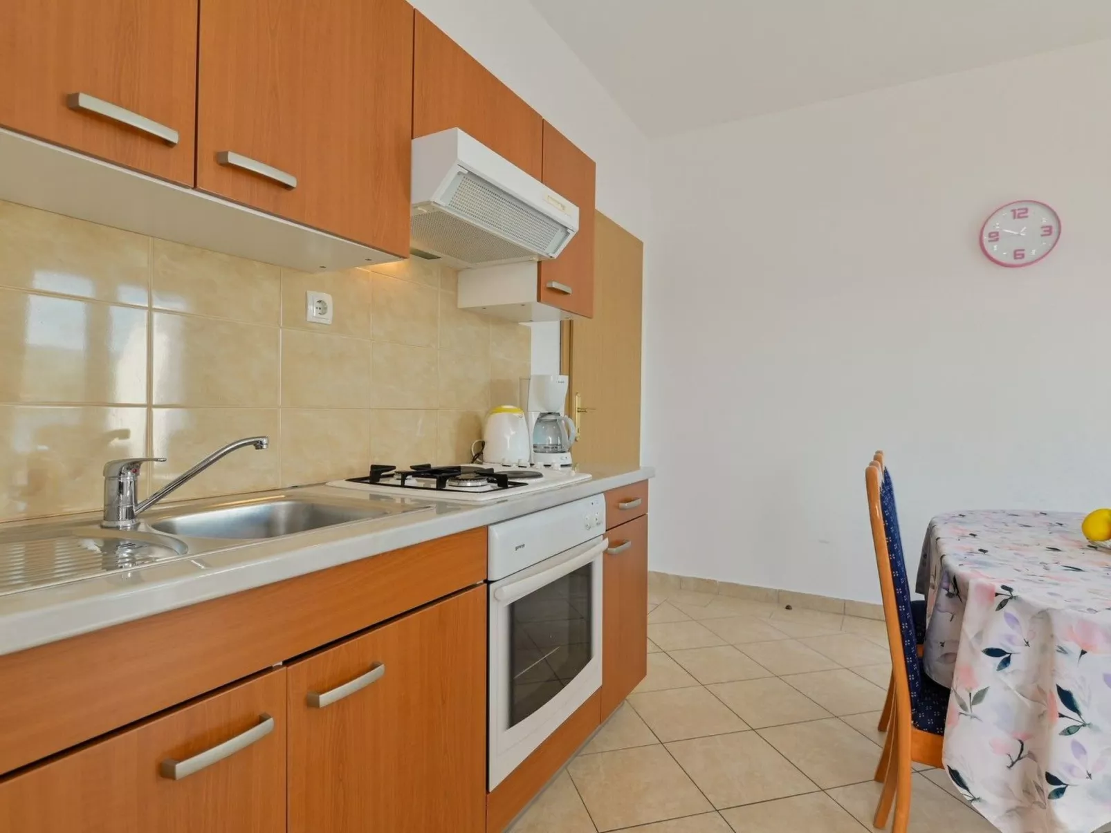 Narona-Image-tags.info