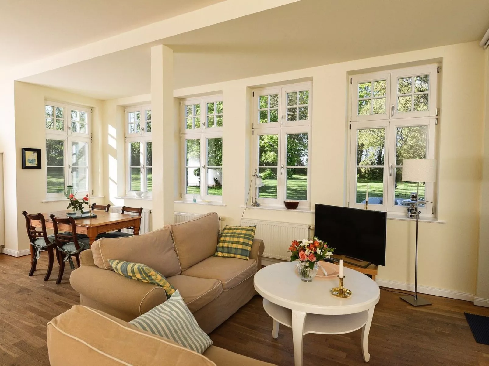 Wohnung im ersten Obergeschoss des Gutshauses-Binnen