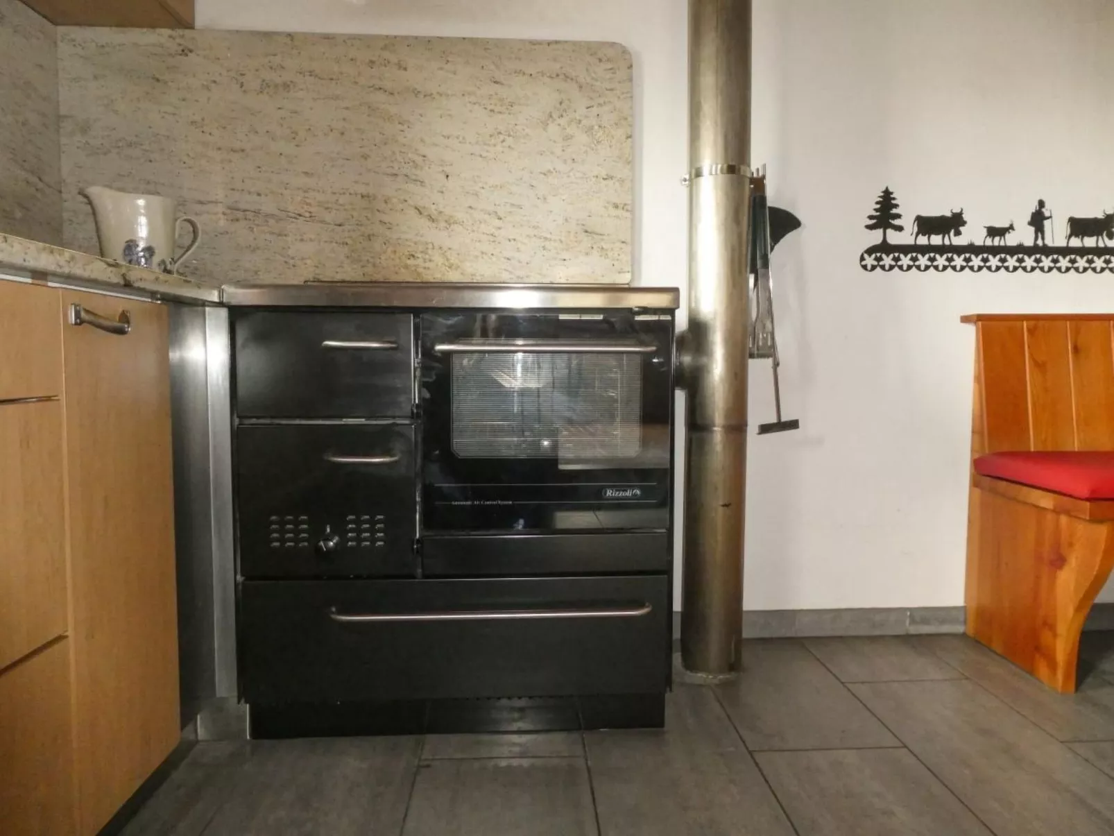 Alphütte Murmolta auf der Sonnenterrasse im Wallis-Binnen