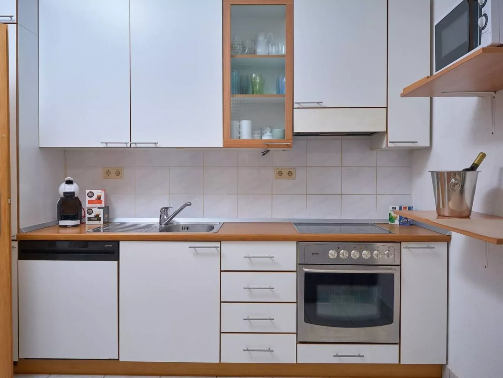 M&M Ferienhaus mit Pool-Binnen