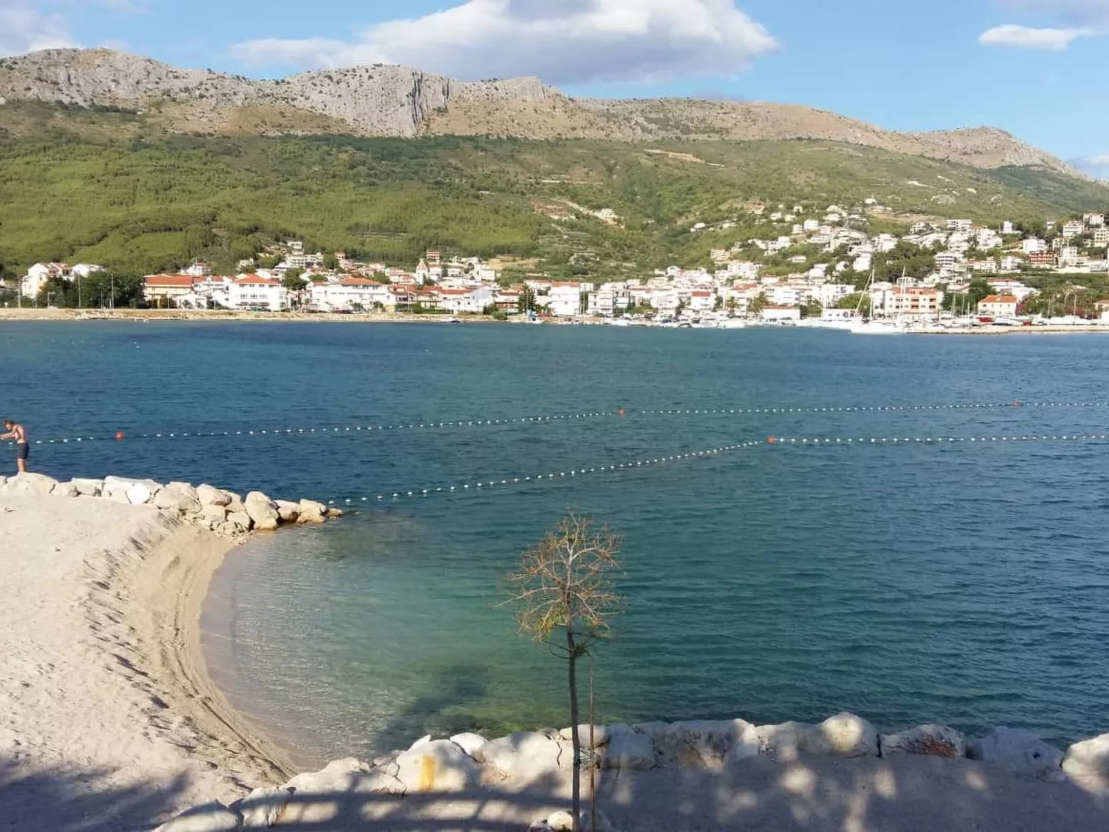 Strandnahe Wohnung mit großer Terrasse-Buiten