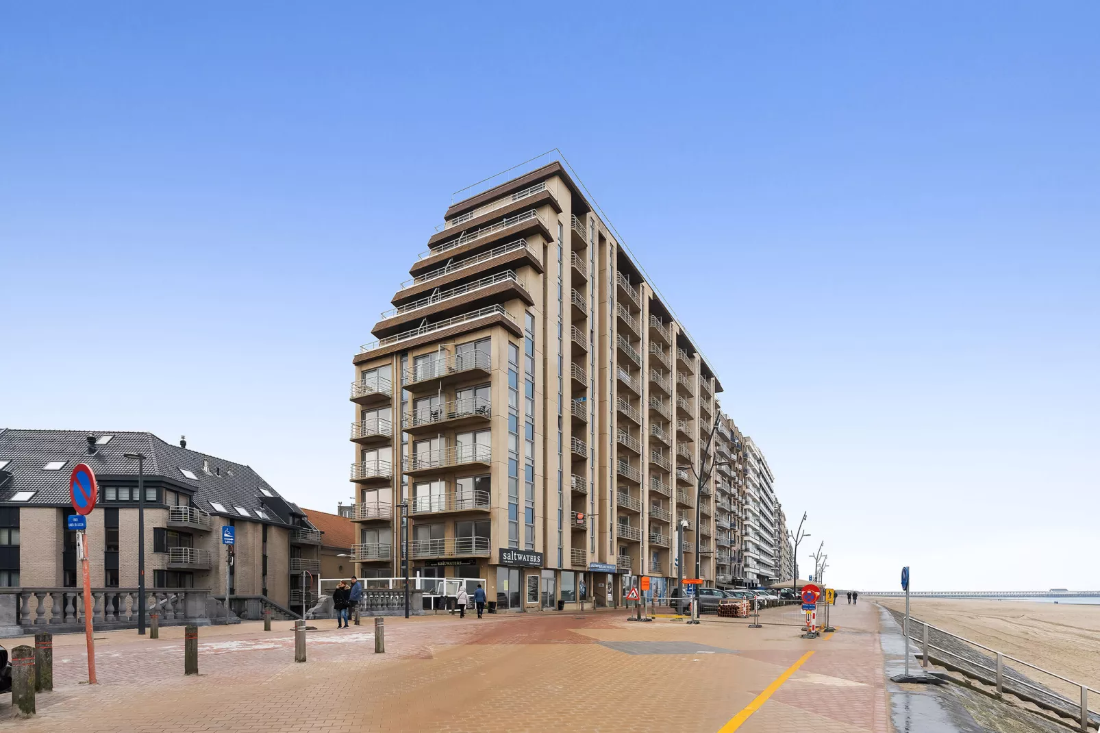 Ocean Suites 714-Buitenkant zomer