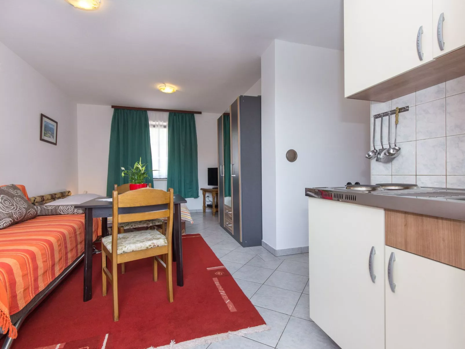 Apartmenthaus „Sean“ mit Parkplatz, Olivenhain-Binnen