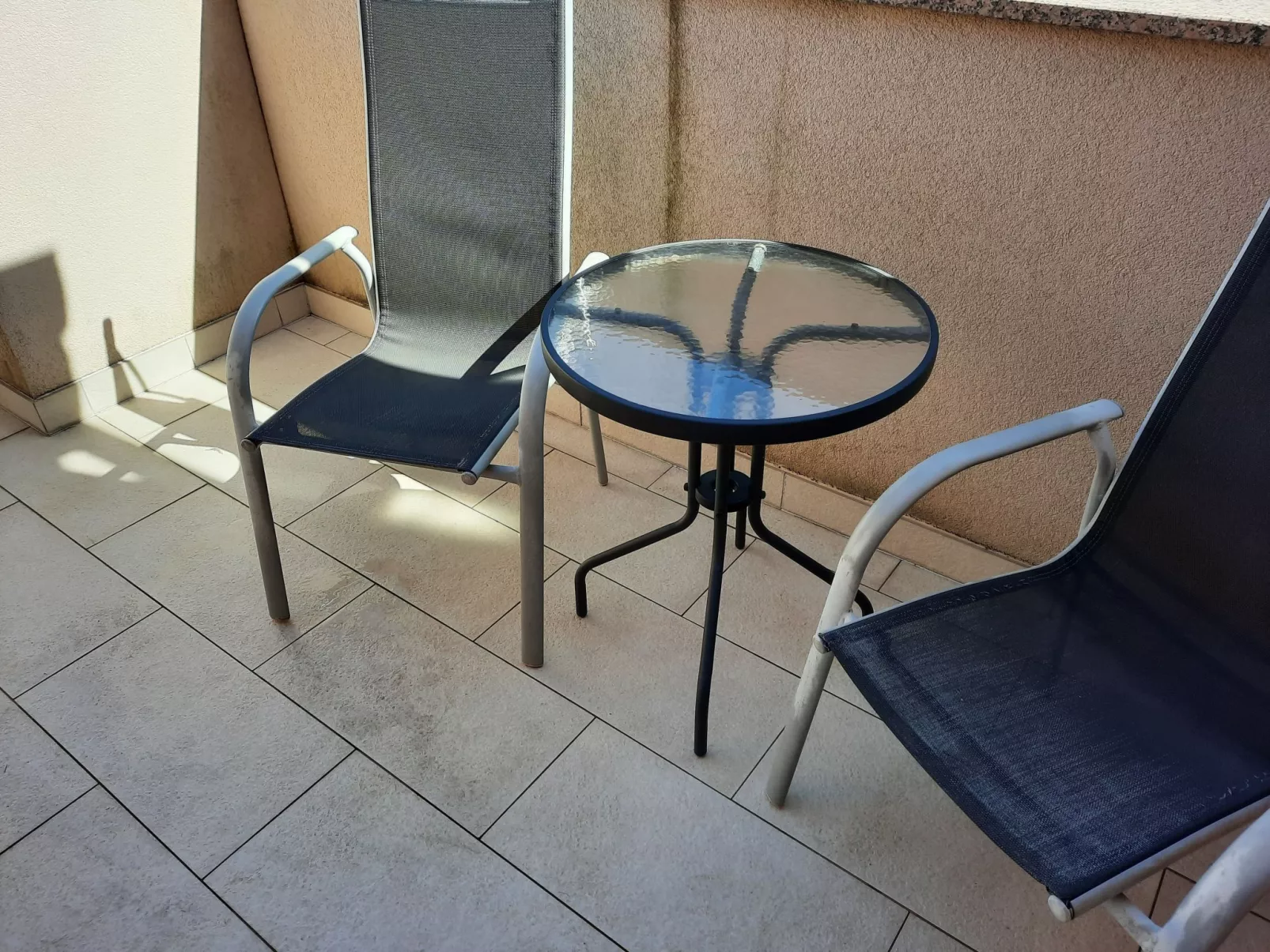 Apartment mit Balkon für zwei bis vier Personen-Binnen