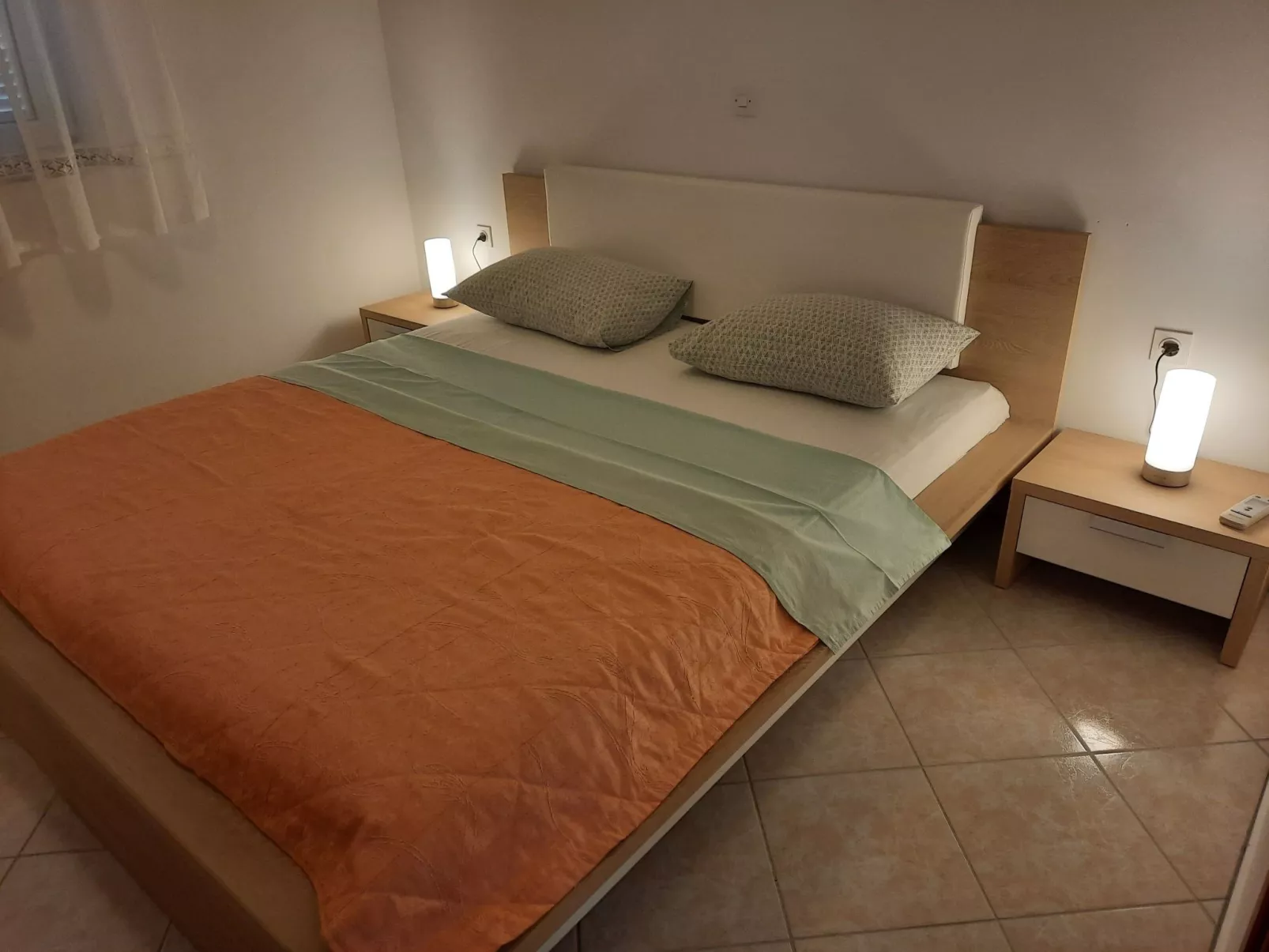 Mit privater Terrasse-Binnen