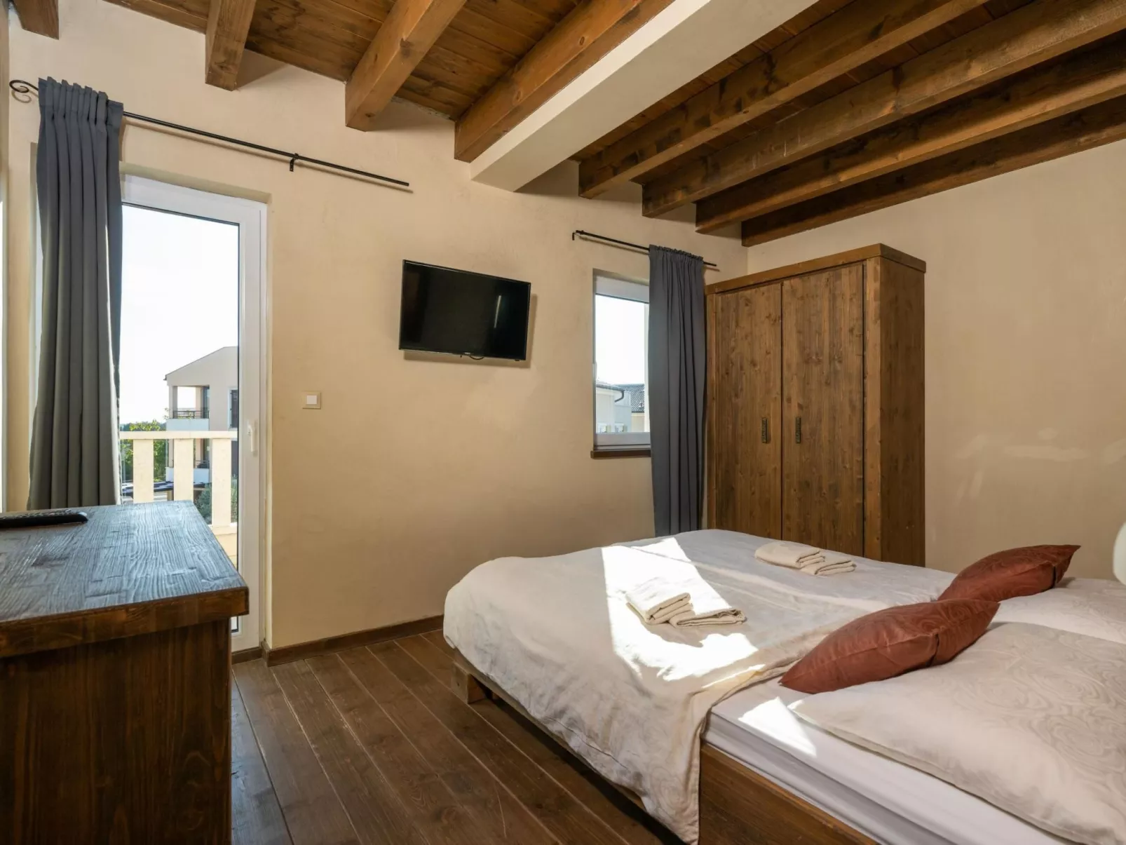 Villa Castagna in Premantura mit Pool und Sauna-Binnen