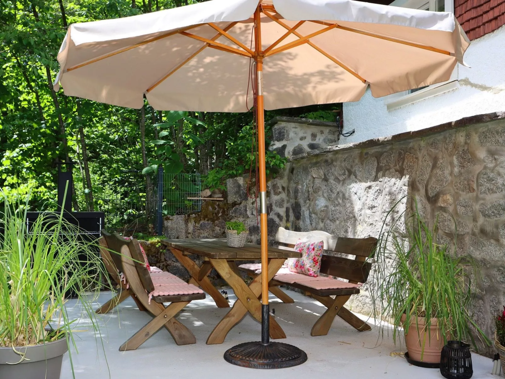 Schwarzwaldhaus St. Blasien, direkt am Bach-Image-tags.info