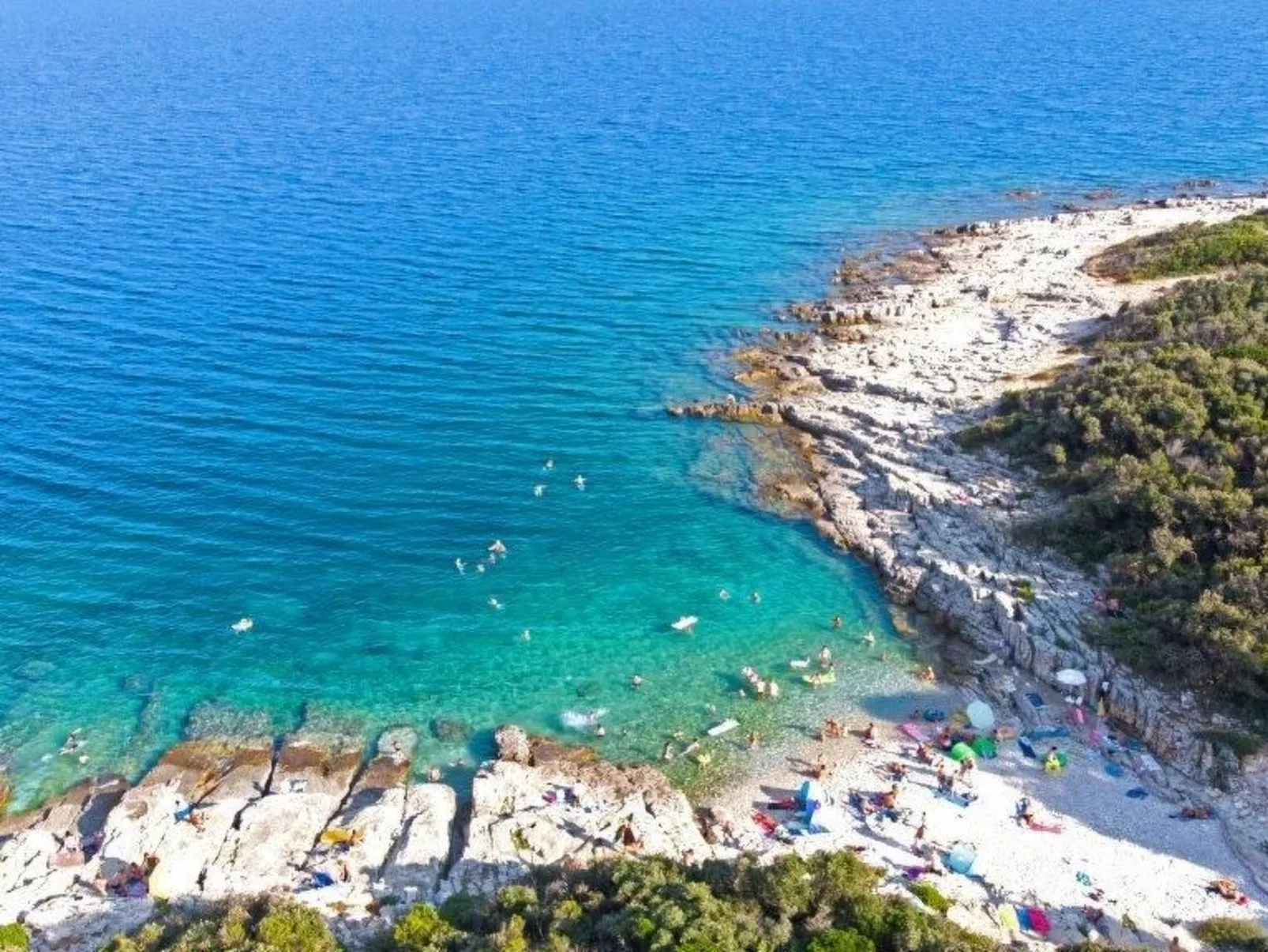 In Rakalj mit Grill, Garten und Terrasse-Buiten