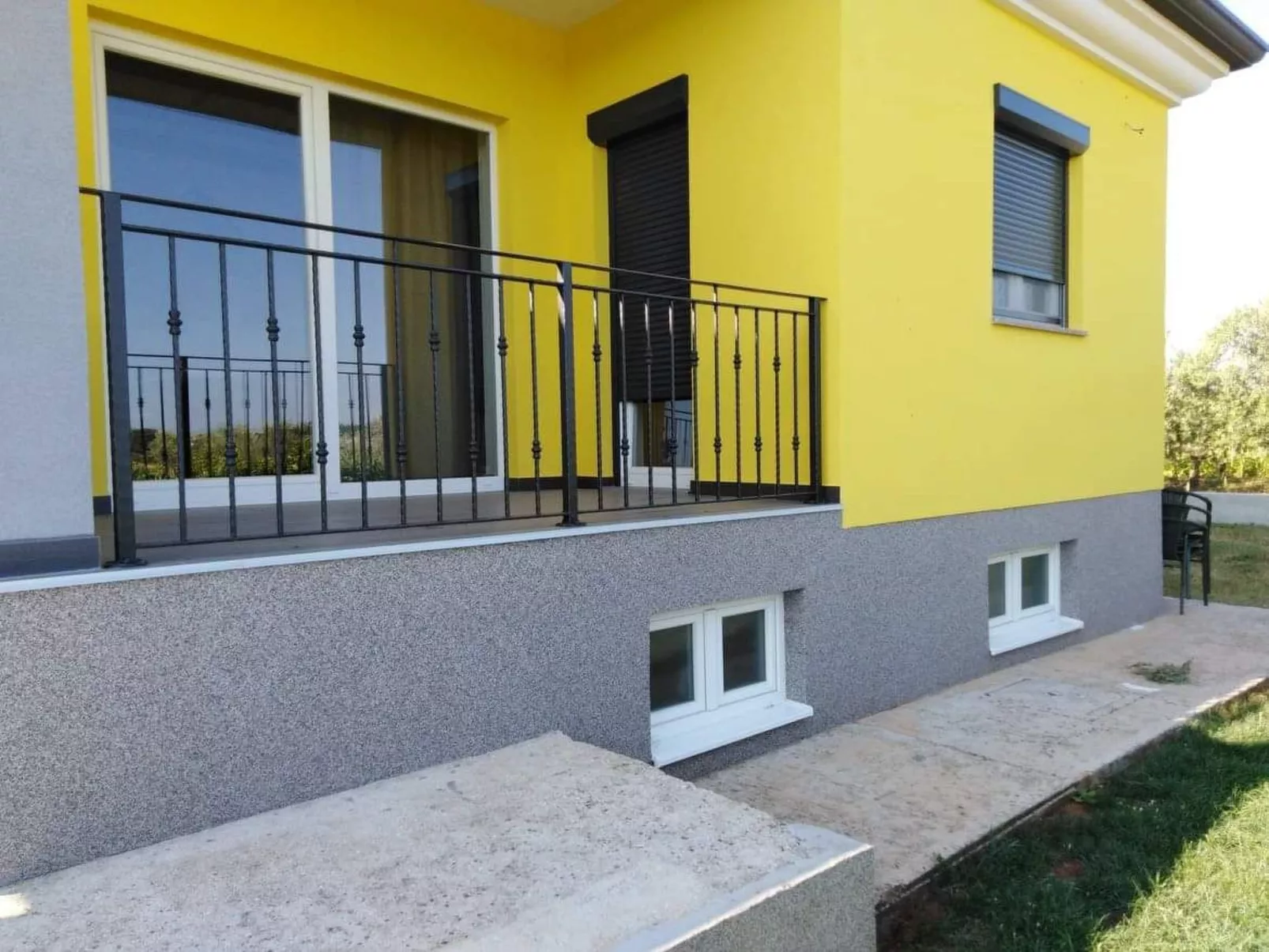 Mit Terrasse, Grill und Garten-Binnen