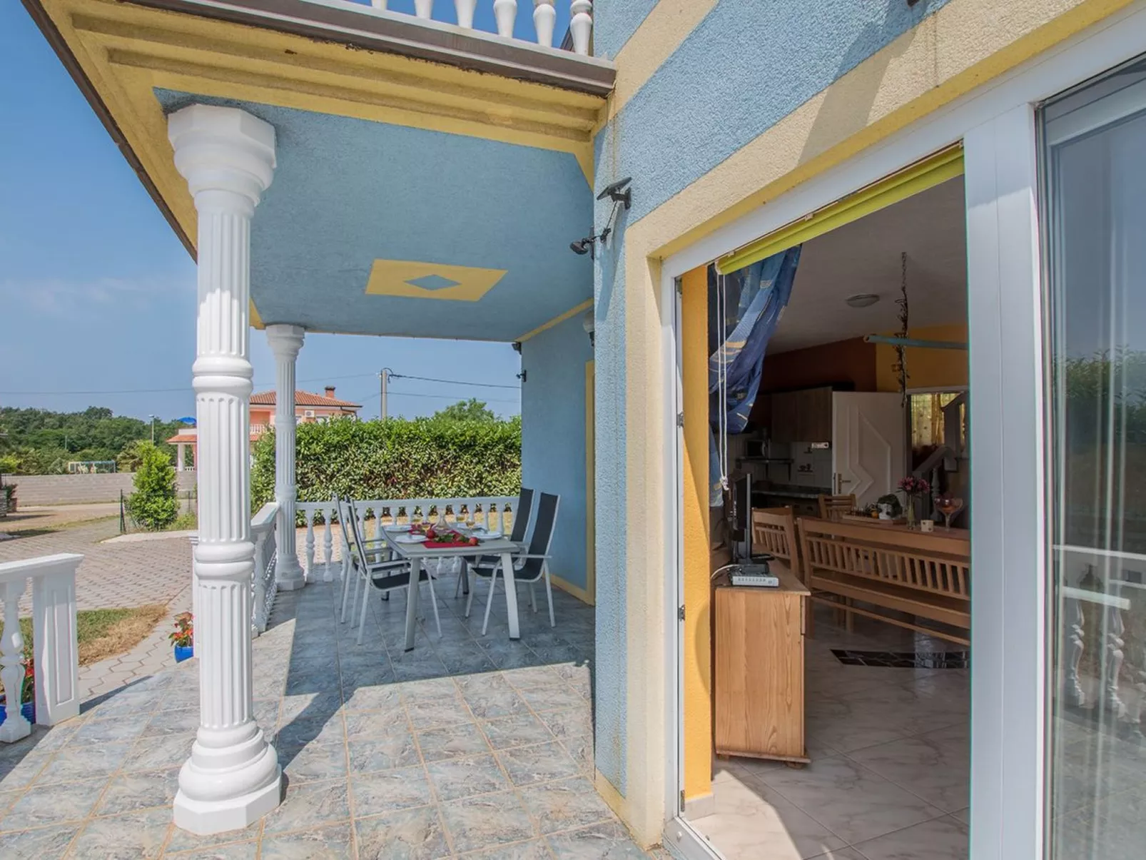 "Casa Tarra" mit eigenem Pool-Buiten