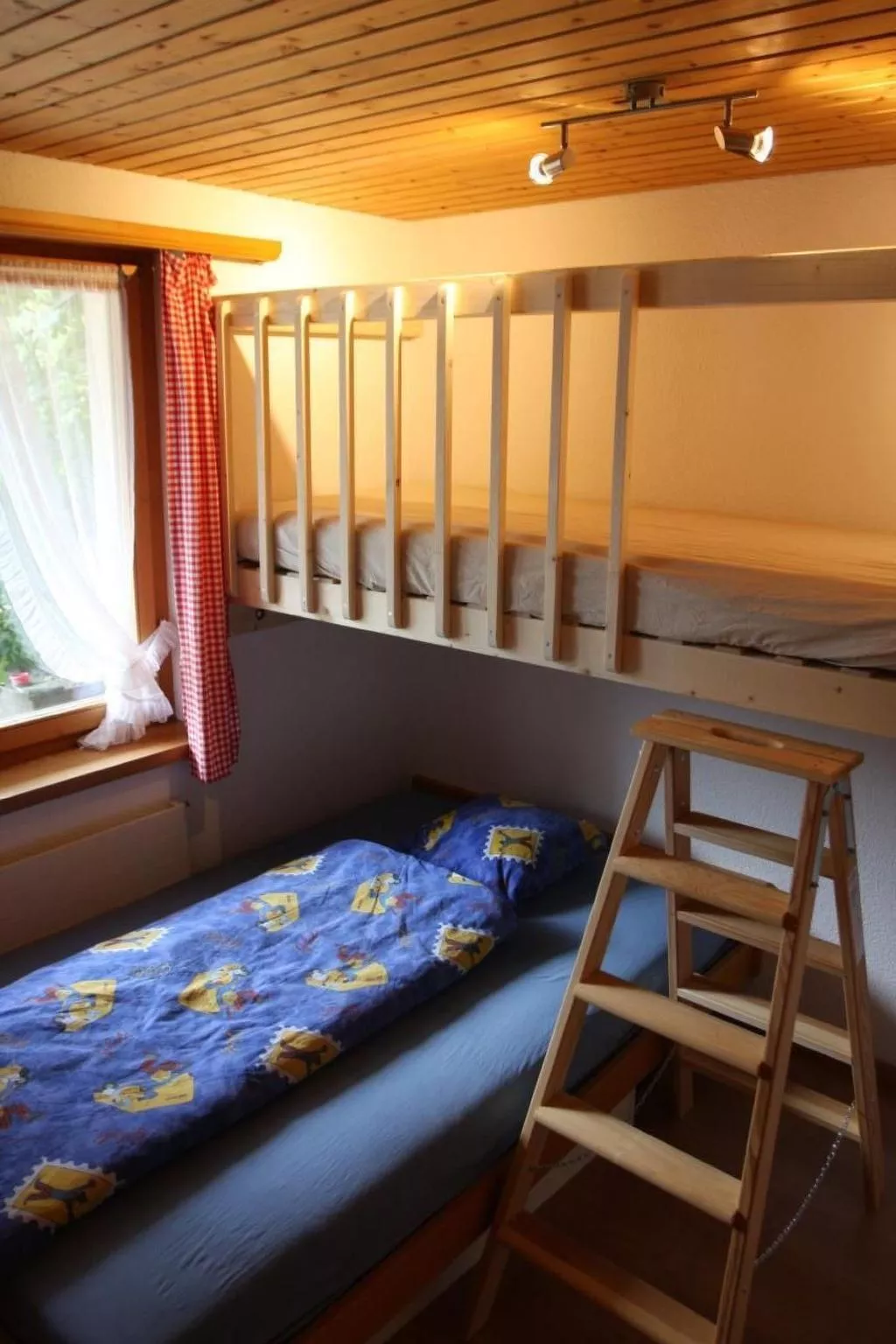 Gemütliche Ferienwohnung mit Gartensitzplatz-Image-tags.info