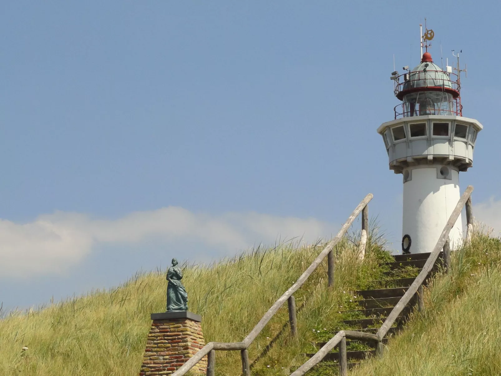 Sommerhaus in ruhiger Lage mit privatem Garten und Terrasse-Buiten