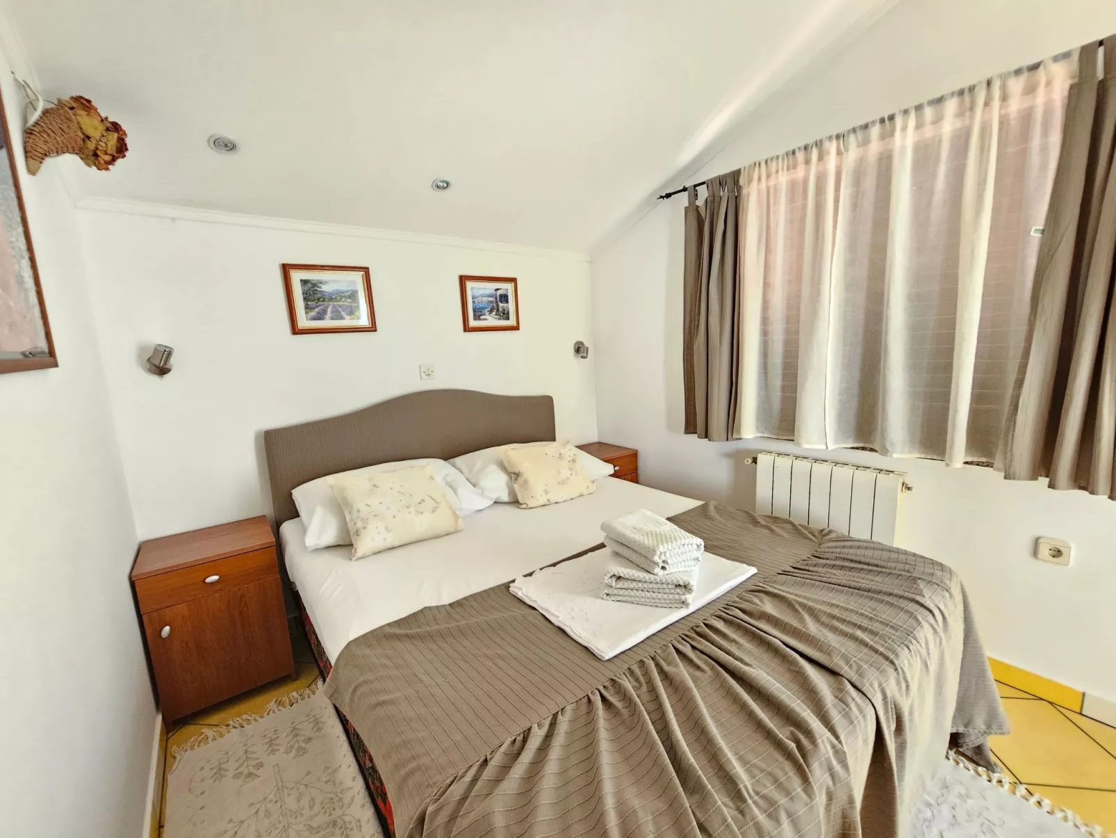 Wohnung mit Meerblick, 200m vom Strand entfernt-Image-tags.info