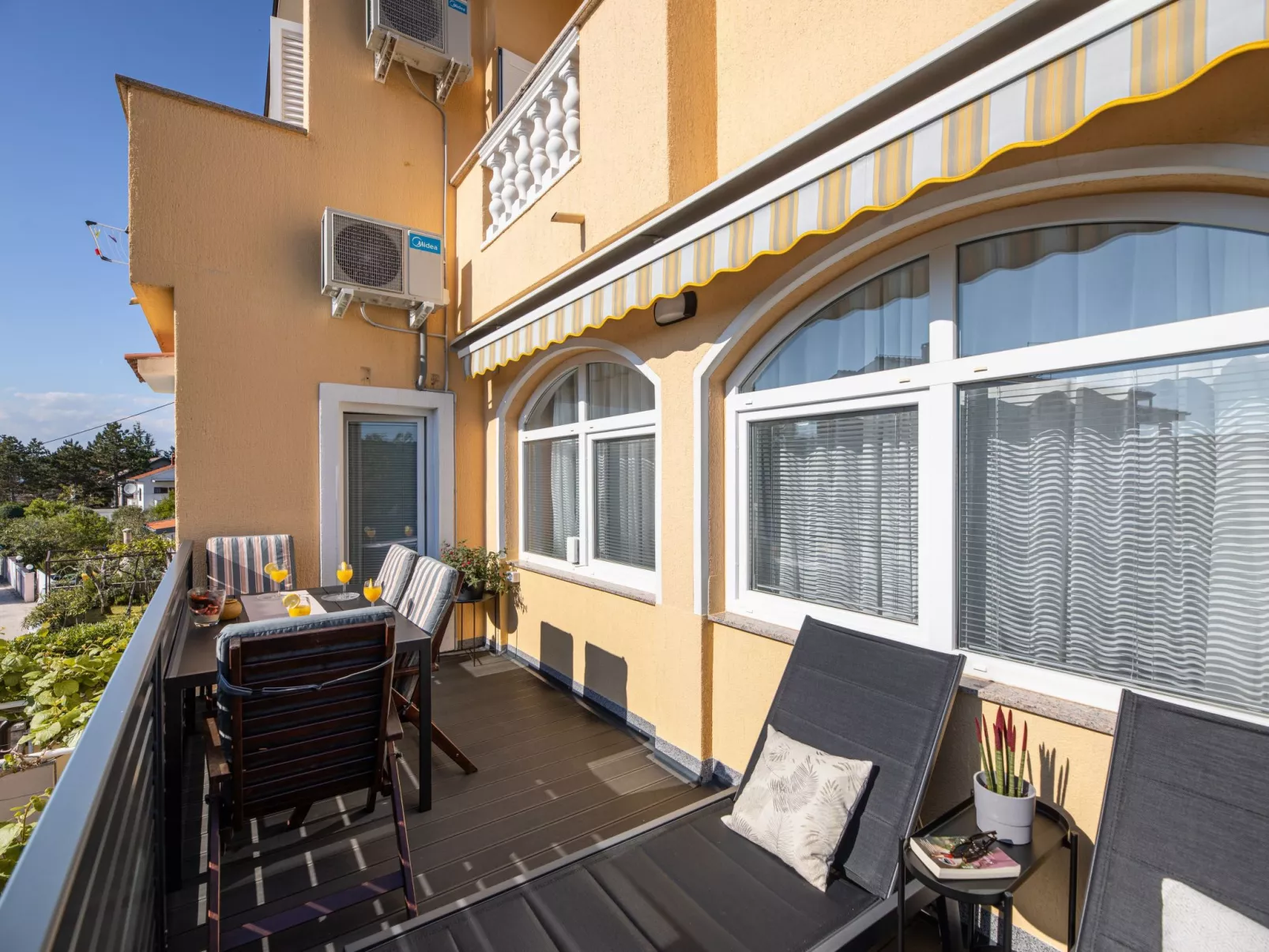 Gästezimmer Tina 6-Binnen