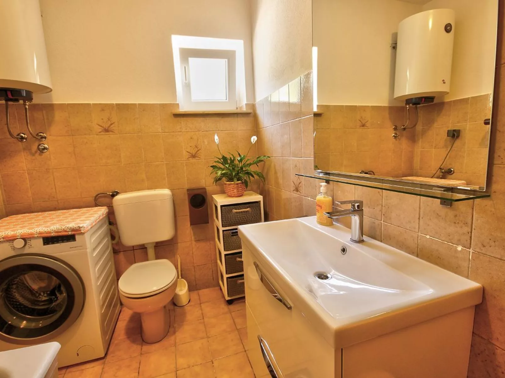 Gesamte Wohnung mit Terrasse und Meerblick-Binnen