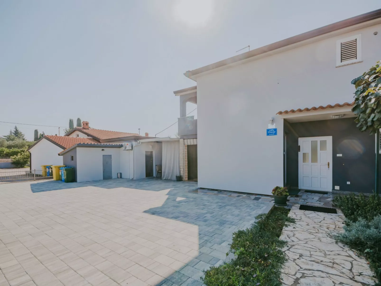 Zweistöckiges Ferienhaus Villa Dany-Buiten