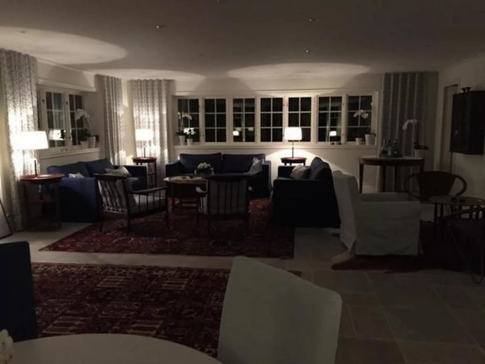 Grosses Sommerhaus direkt am See-Binnen