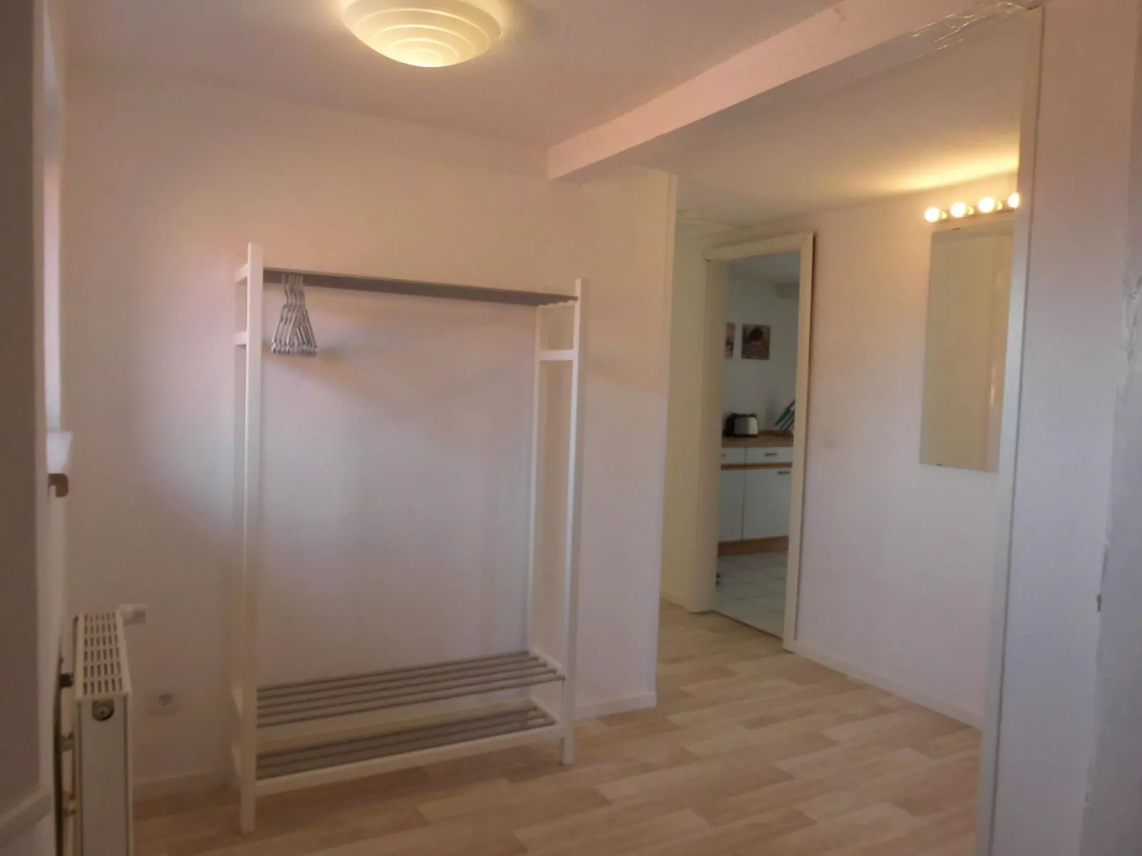 Charmante Fewo mit Großem Balkon-Binnen