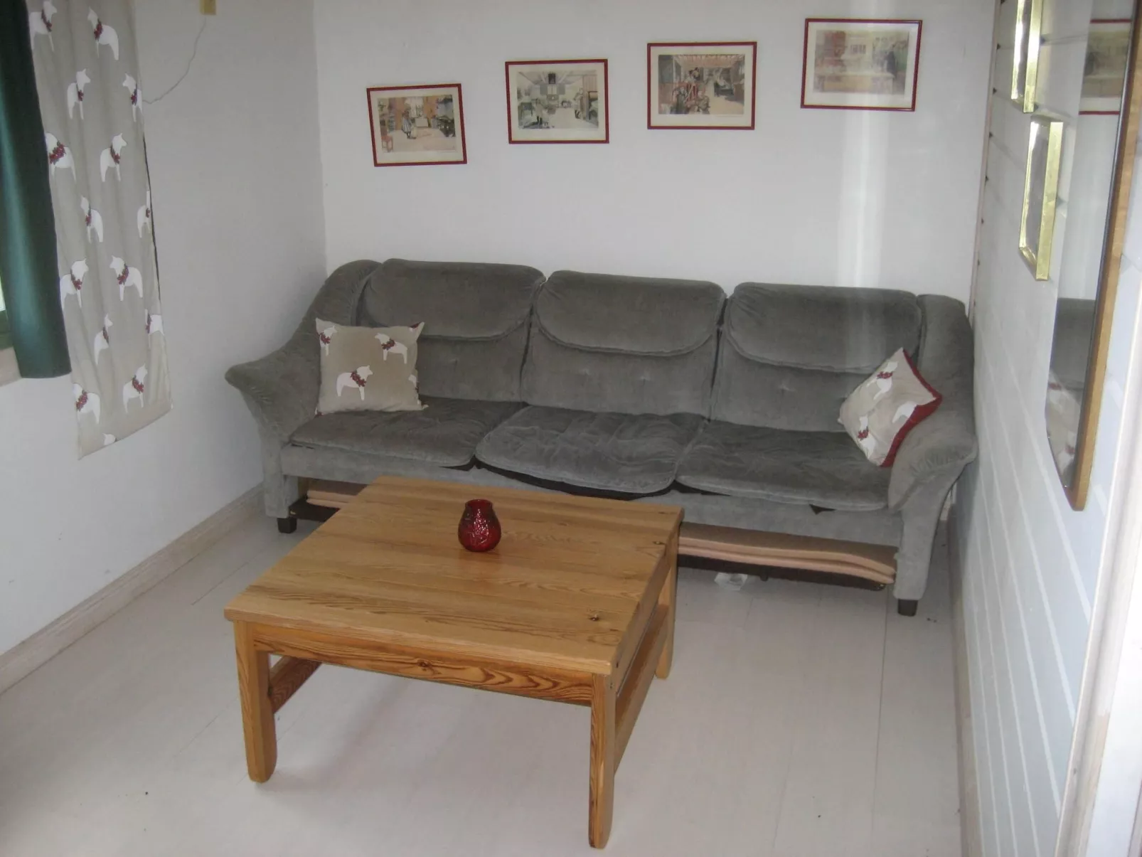 Schwedisches Holzhaus mit Grill und Terrasse-Binnen