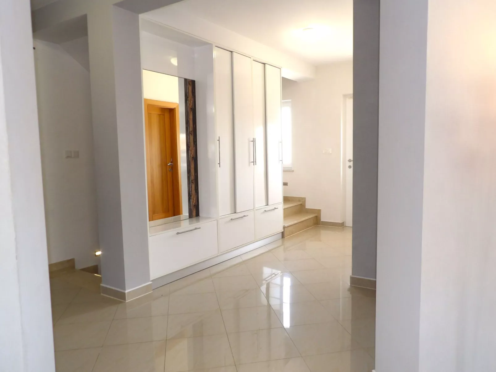 Villa Krase mit Pool-Binnen