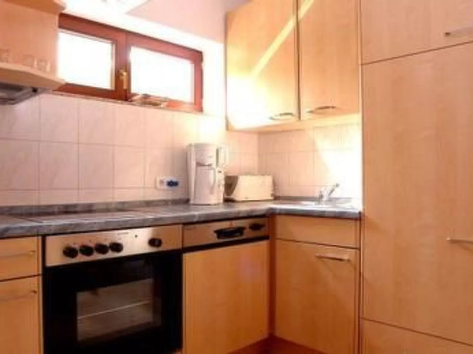 In Buje mit Barbecue-Binnen