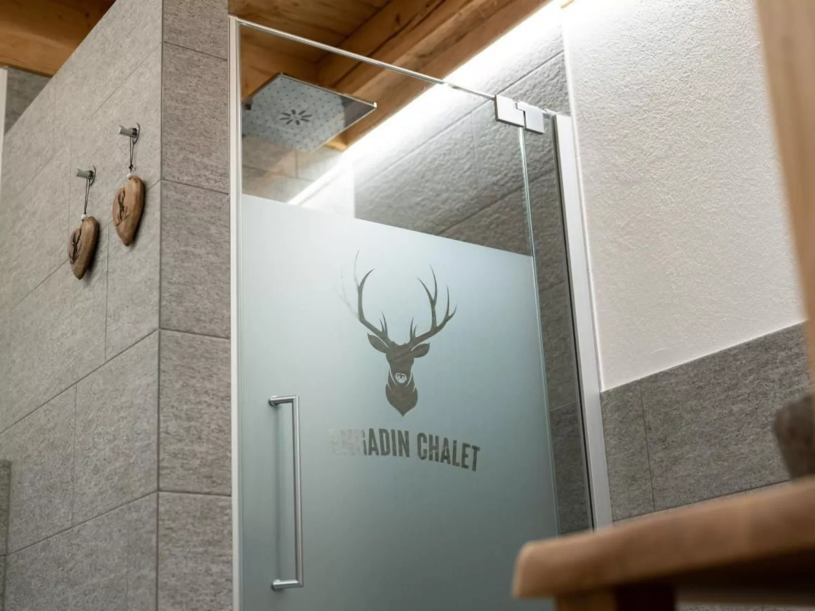 Engadin Chalet Apart-Buiten