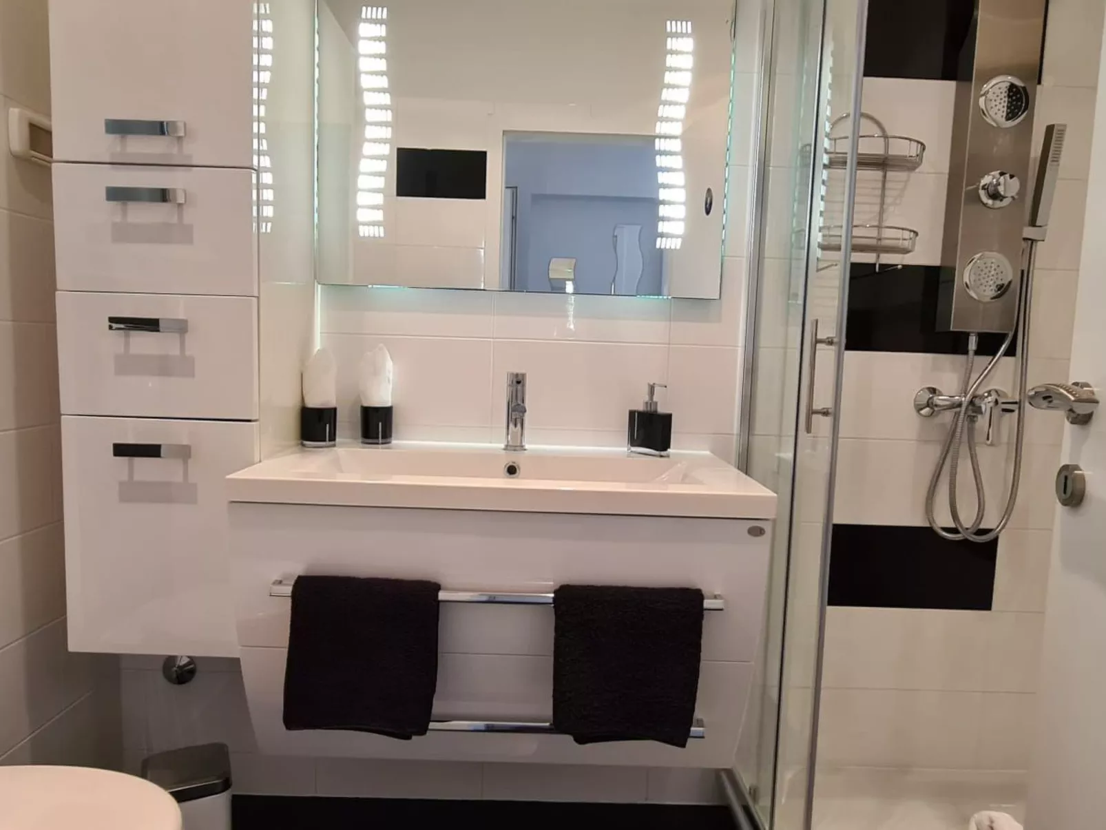 Villa Kasandra-Binnen