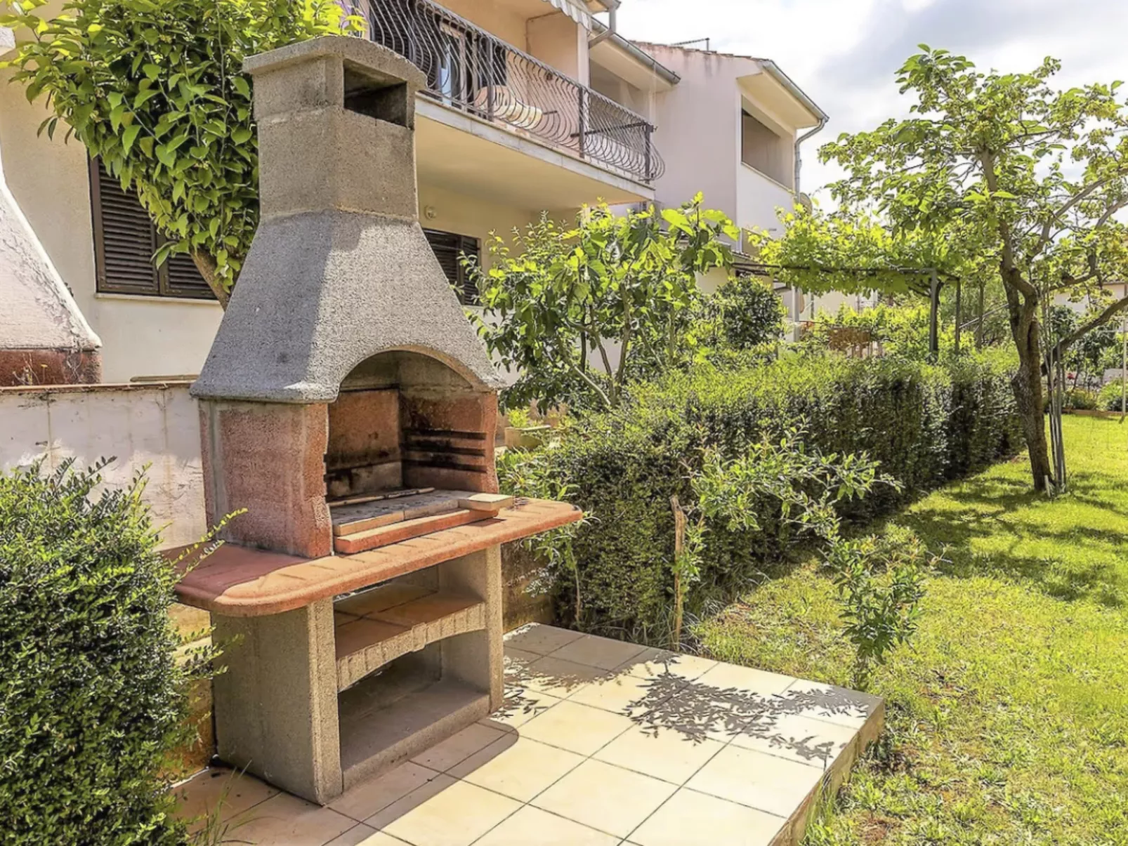 Wohnung 'Silva6' mit Wasserblick-Buiten