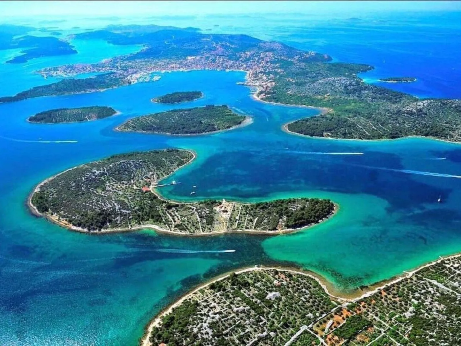 4-Schlafzimmer-Wohnung mit privatem Pool-Binnen