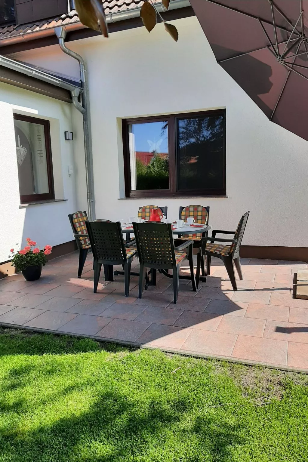 Komfortable Ferienwohnung mit großem Garten-Binnen