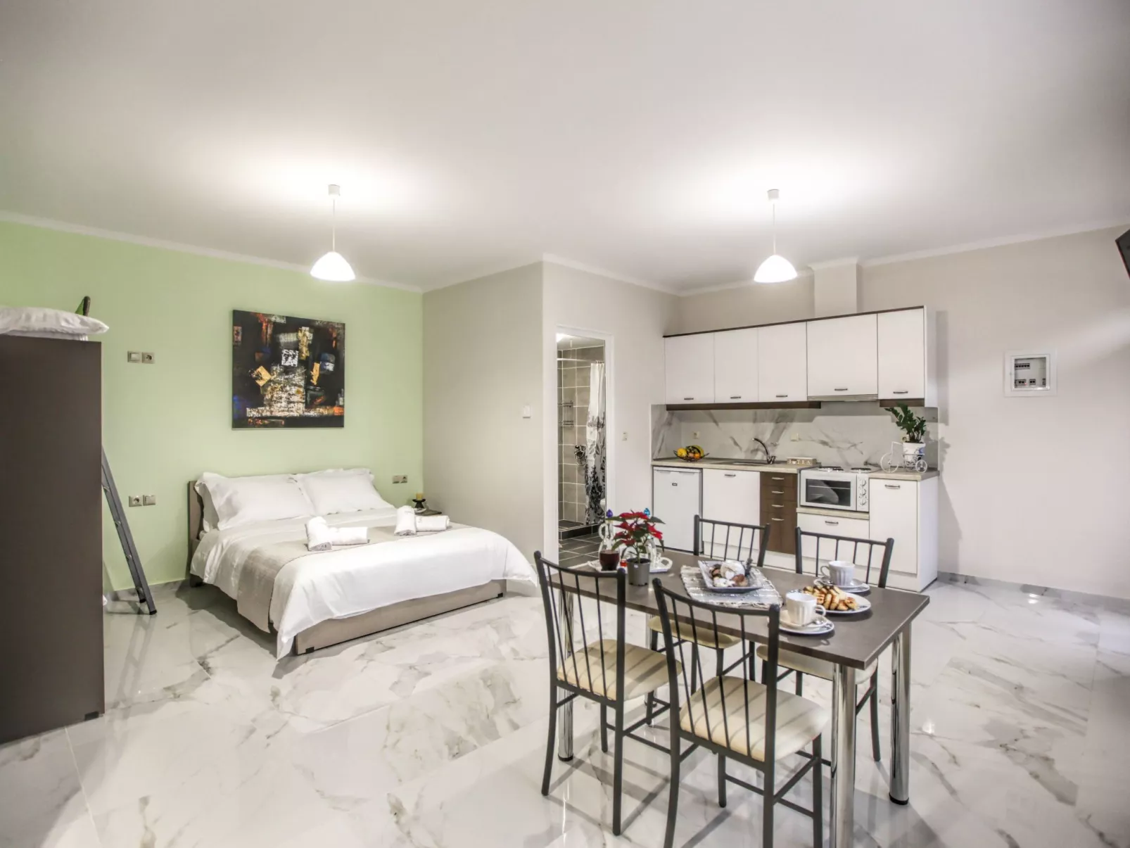 Del Sol Meteora Luxurious Family Suites1-Binnen