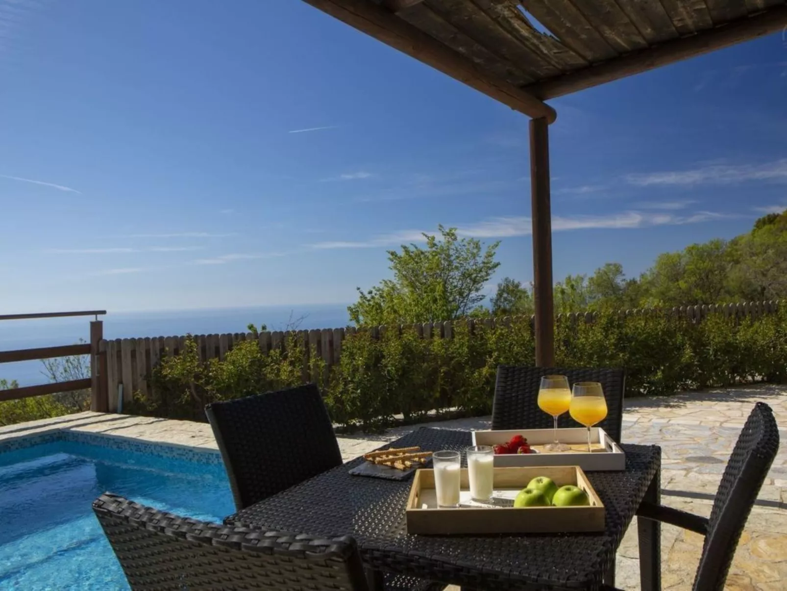 In Apollonii mit privatem Pool-Binnen