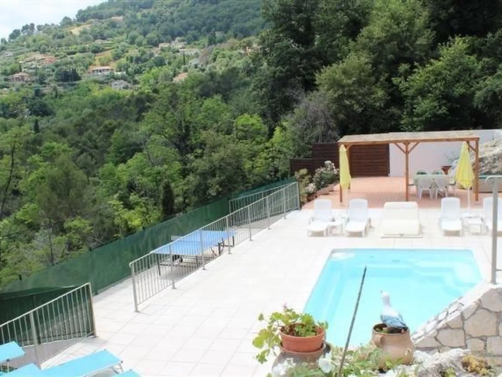 "Rocabel" mit Blick auf das Wasser-Binnen