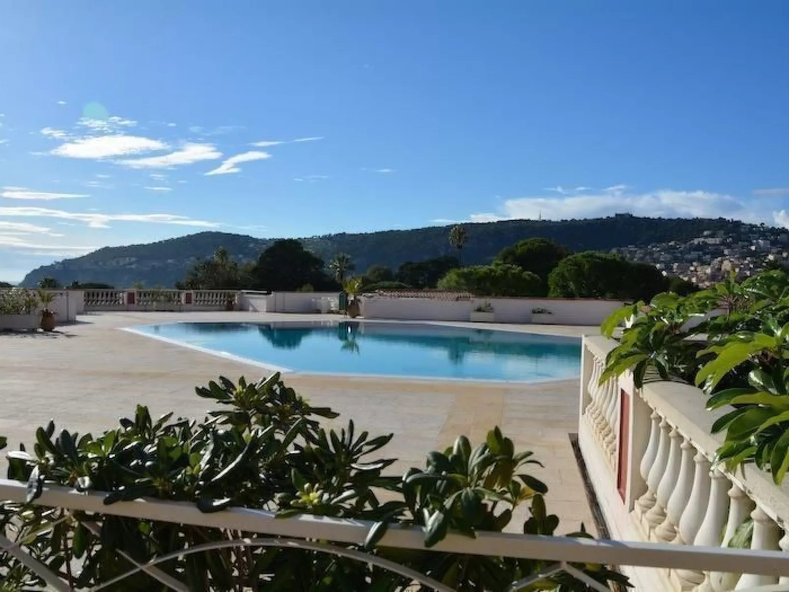 Schöne Wohnung in Villefranche-Sur-Mer-Binnen