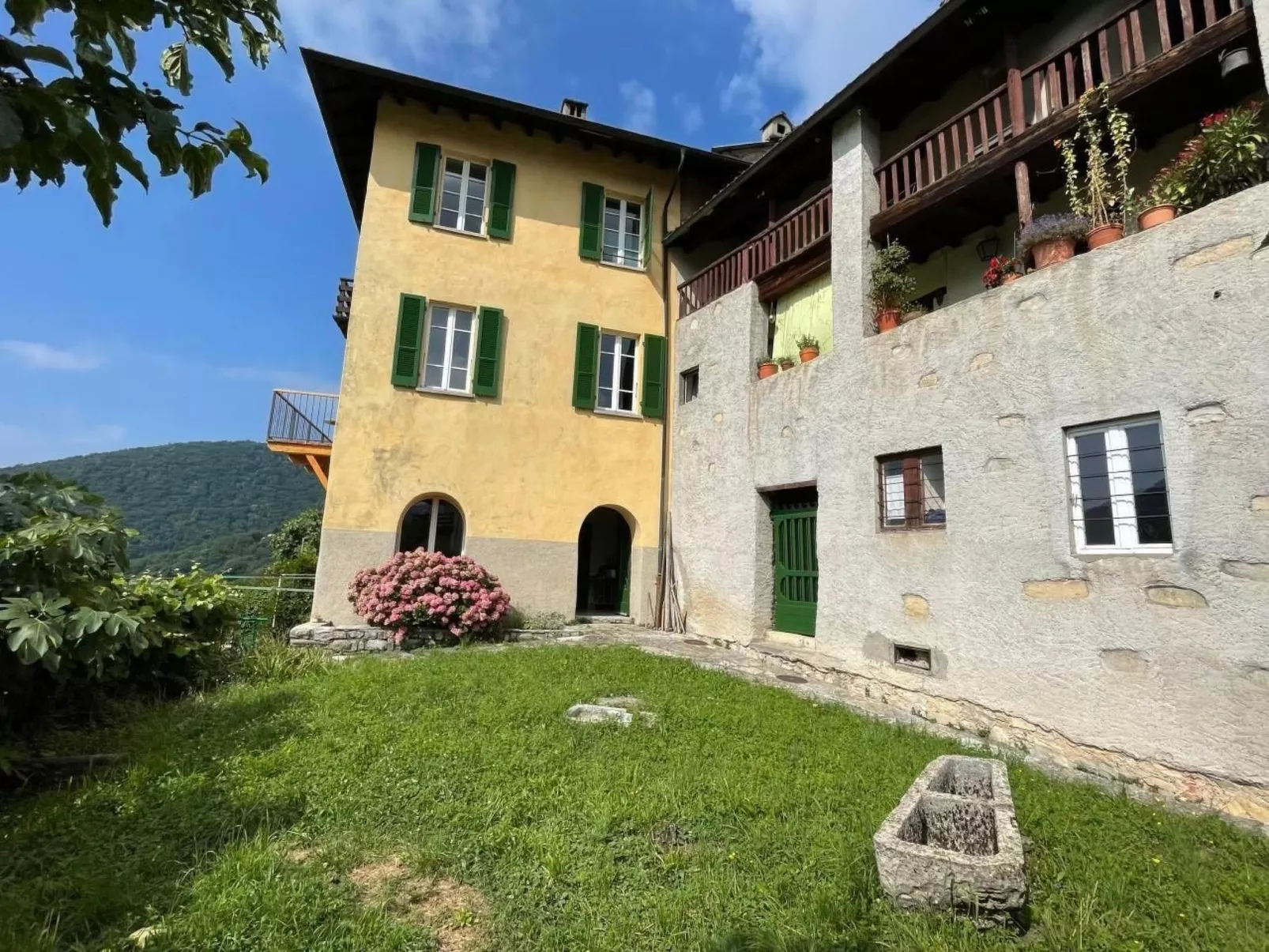 Palazzo Petraglio – grosszügiges Ferienhaus-Buiten