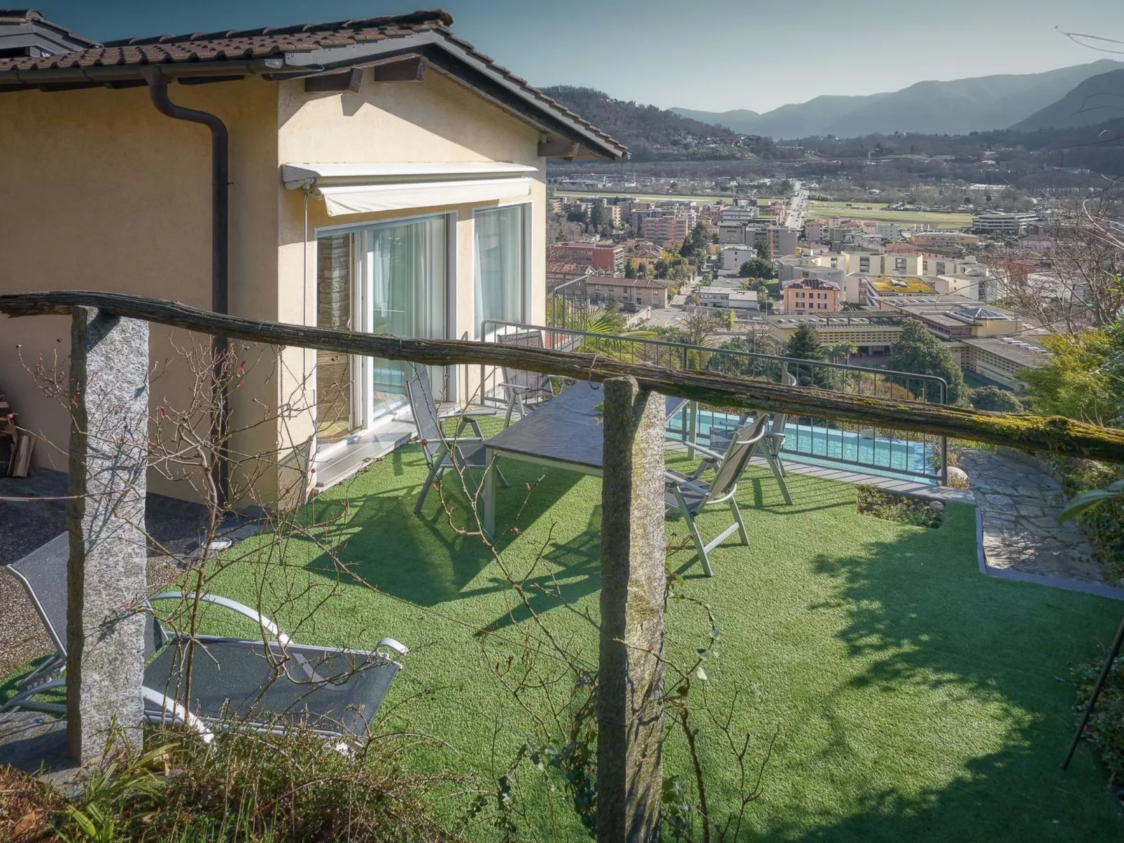 Casa Agnese - Eine Oase der Ruhe am Luganersee-Buiten