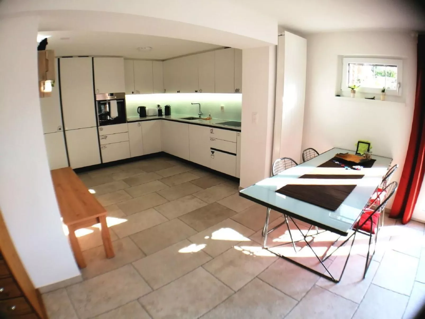 Mit Bergblick-Binnen