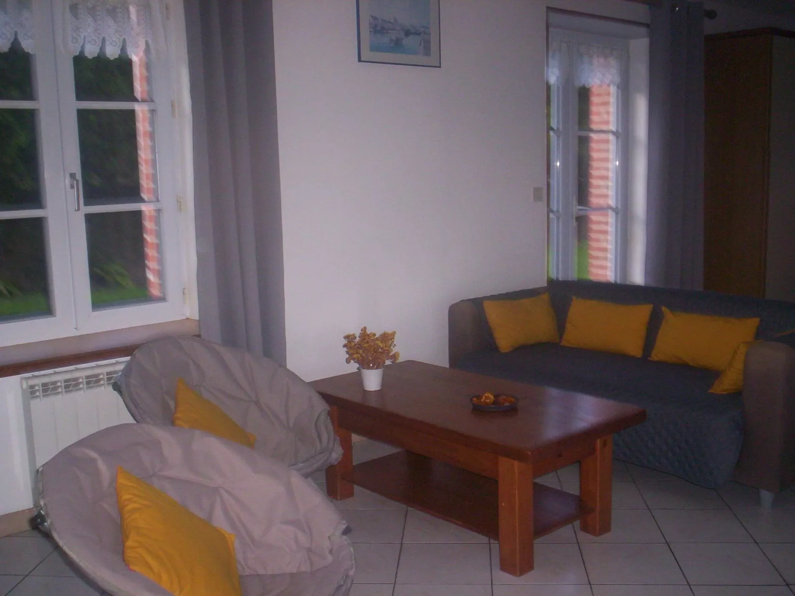 LES CHARMILLES-Binnen